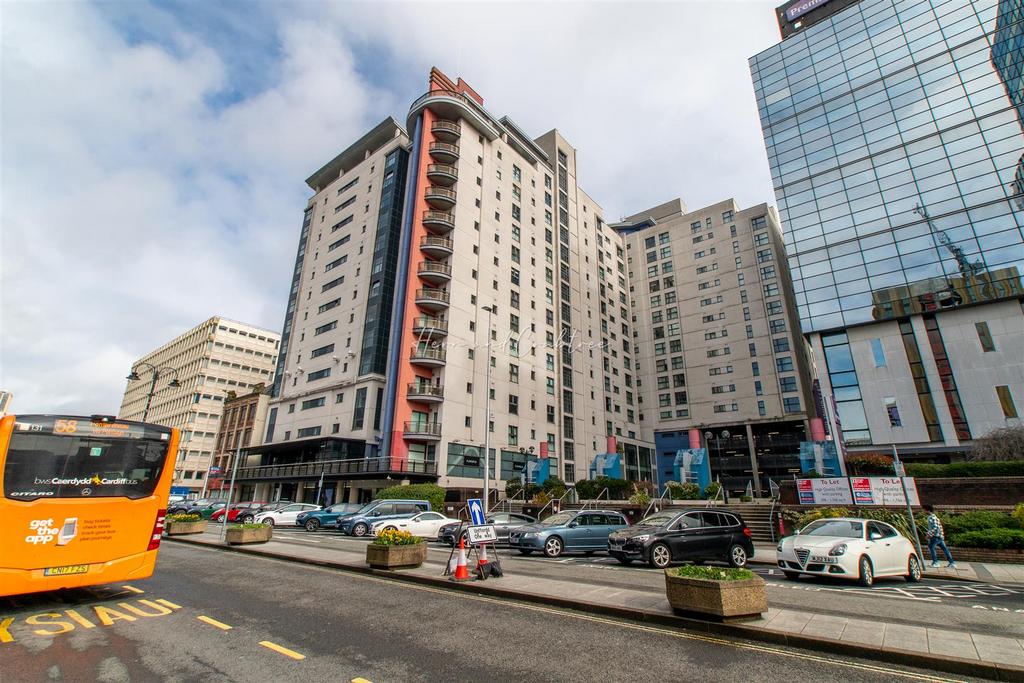 Churchill Way, Cardiff 2 bed apartment £195,000