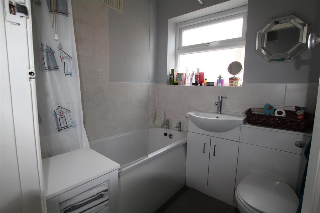 Hanslope Crescent, Bilborough, Nottingham 3 bed semi-detached house to ...