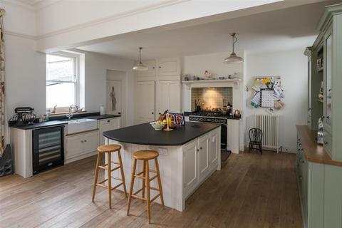 16 Mortimer Road, Clifton, Bristol, BS8 4EY