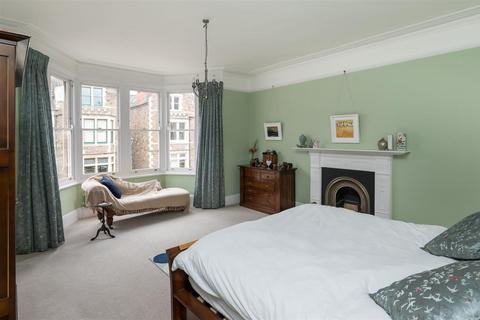 16 Mortimer Road, Clifton, Bristol, BS8 4EY