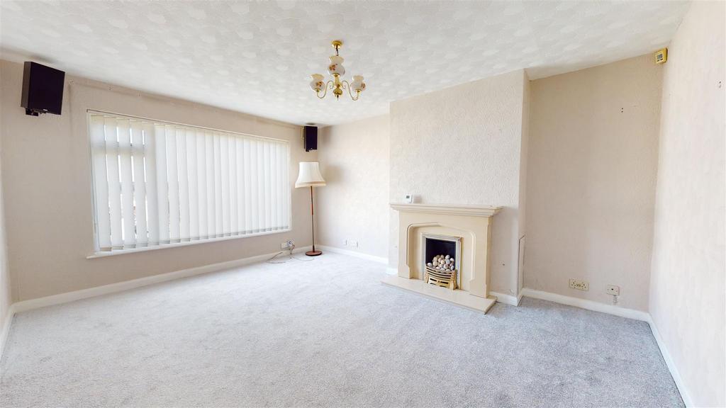 Pinewood Avenue, Midsomer Norton... 3 bed semidetached house £337,950