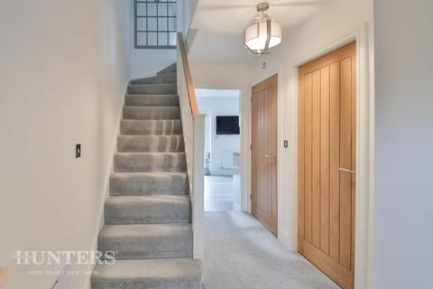16 Lockside, Littleborough, OL15 0HX