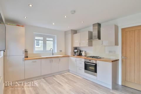 16 Lockside, Littleborough, OL15 0HX