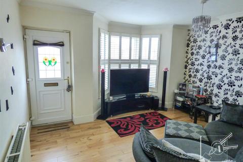 70 Napier Road, Northfleet, Gravesend, DA11 7BY