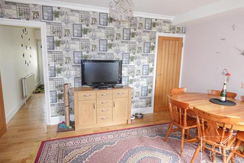 70 Napier Road, Northfleet, Gravesend, DA11 7BY
