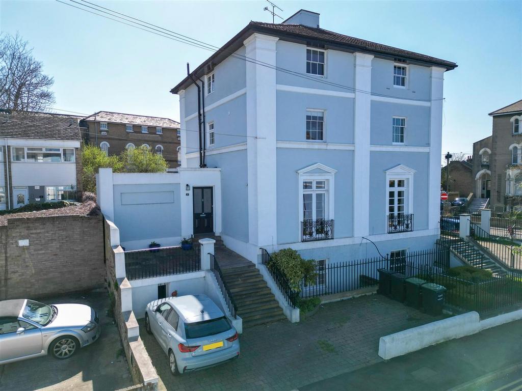 Clarence Place, Gravesend 4 bed house for sale £800,000