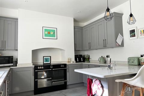 37 Clarence Place, Gravesend, DA12 1LB
