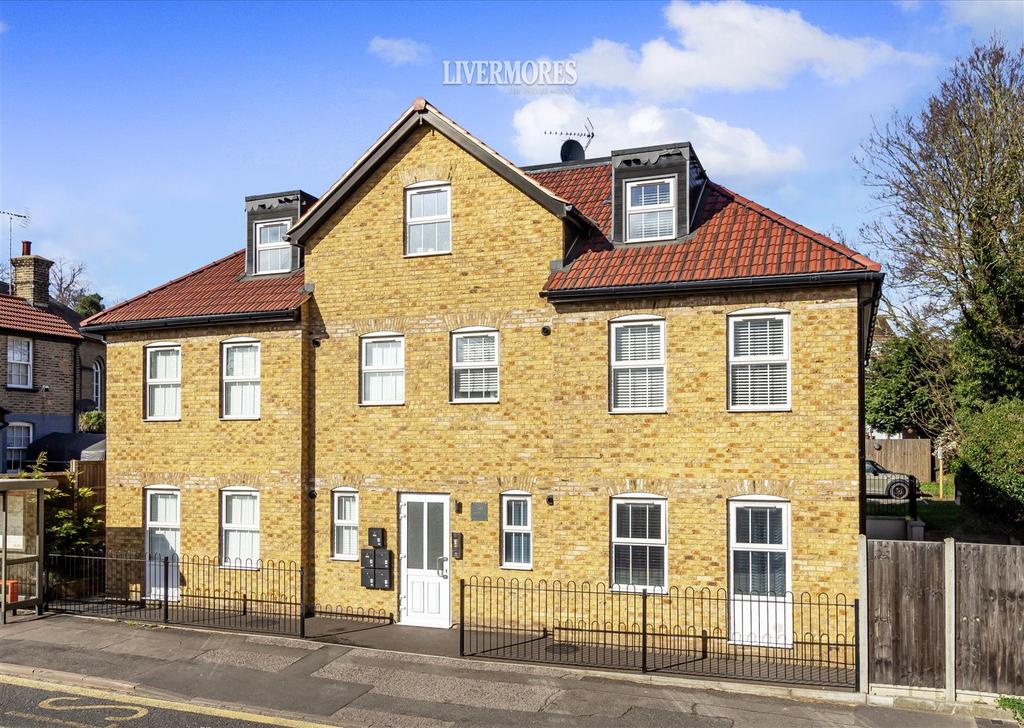 Silk Court, London Road, Crayford, Kent 2 bed apartment for sale £300,000