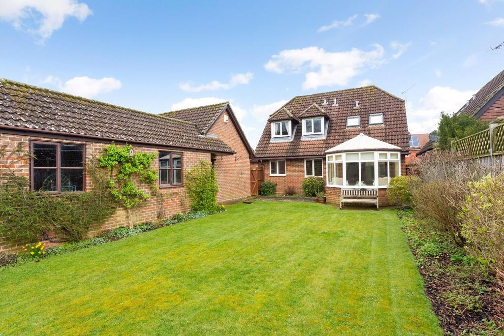 Wick Lane, Downton 3 bed detached house - £550,000