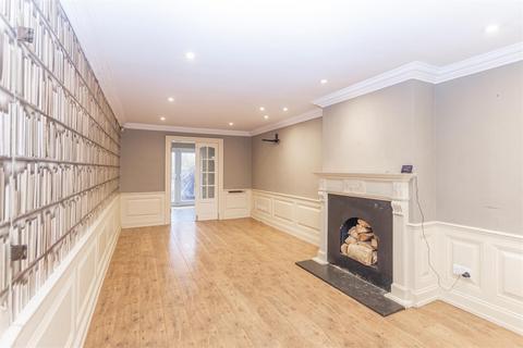 20 Swale Road, Crayford, Dartford, DA1 4PD