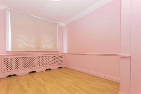 20 Swale Road, Crayford, Dartford, DA1 4PD