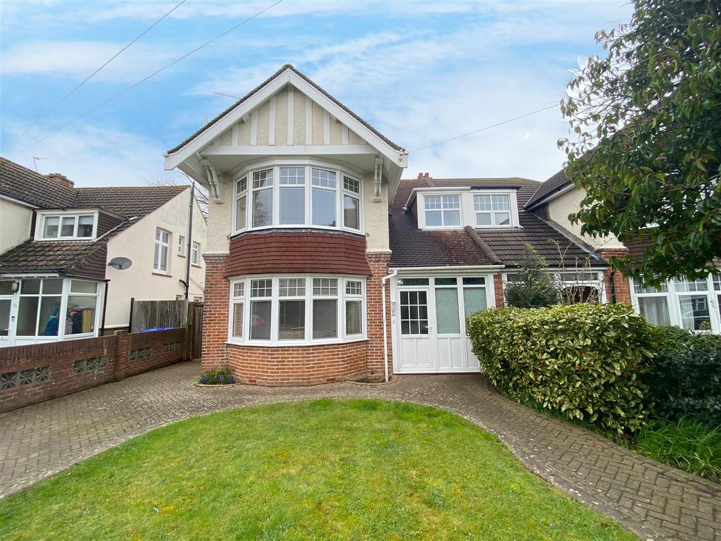 Bulkington Avenue, Worthing 3 bed semidetached house for sale £575,000