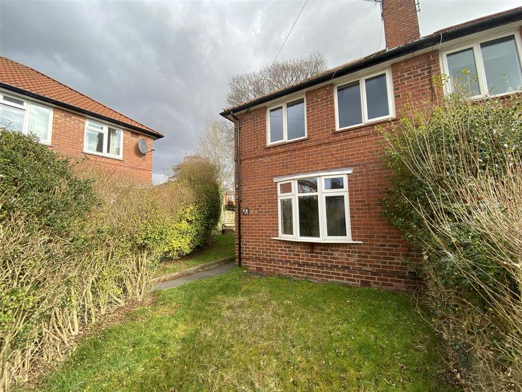 Lindfield Estate South, WILMSLOW 2 bed semidetached house £1,175 pcm