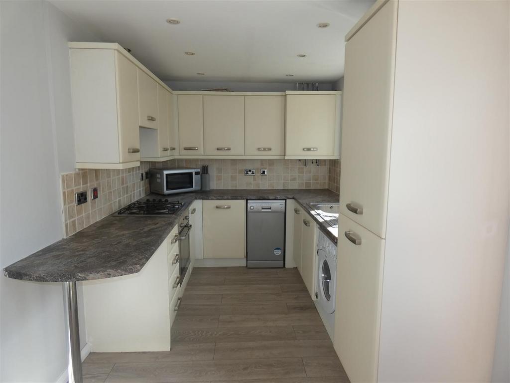 Husthwaite Road, Brough 2 bed house £675 pcm (£156 pw)