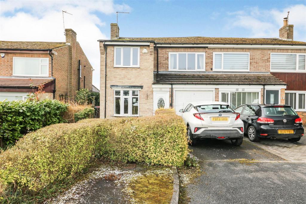 Springvale Close, Wickersley, Rotherham 3 bed semidetached house £