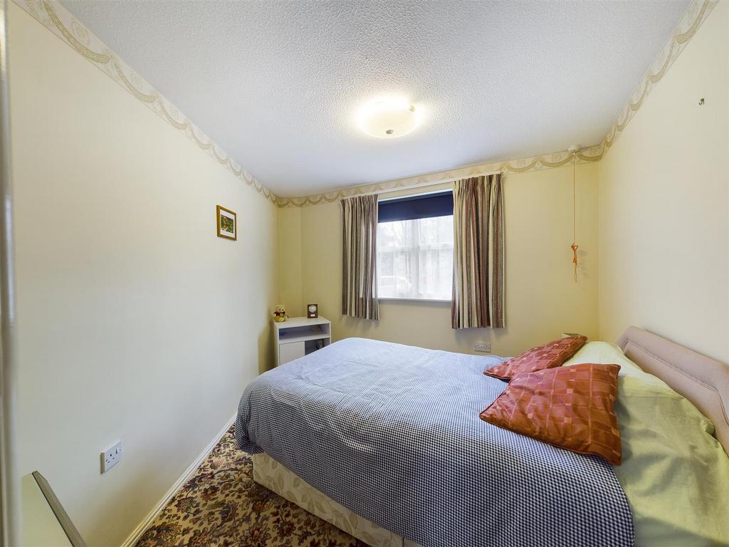 Bedroom: