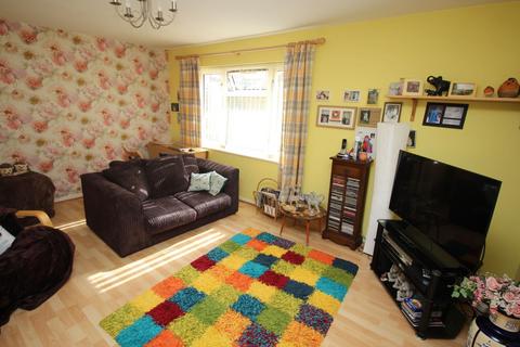 2 bedroom flat for sale, Durham Road, Stevenage, SG1 4JB