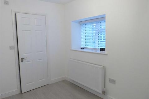 3 bedroom terraced house to rent - Gladstone Street, Glossop