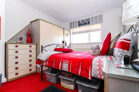 28 Ampleforth Grove, Hull, HU5 5HB