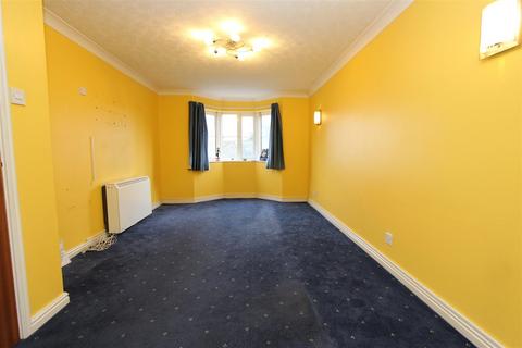 2 bedroom apartment for sale, Albyn House, Alexandra Road, Hemel Hempstead, Hertfordshire, HP2 5BE