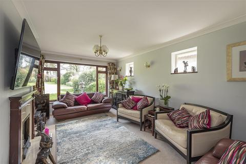 2 Ashcroft Close, Harpenden, AL5 1JJ
