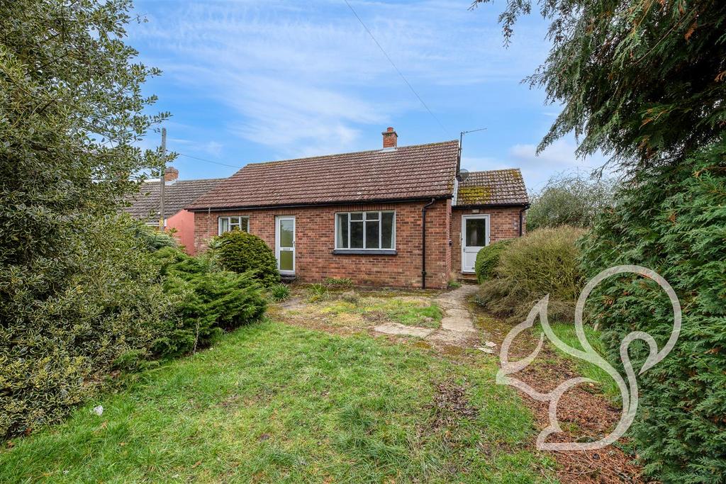Sudbury Road, Lavenham 3 bed detached bungalow £340,000