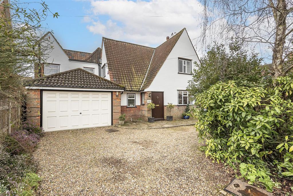 Cornwall Road, Harpenden 4 bed detached house £1,700,000