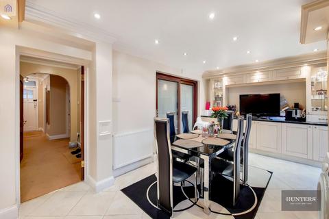 19 Cecil Road, Romford, RM6 6LA
