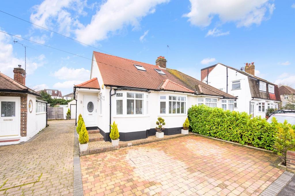 Lakehurst Road, Ewell 3 bed semidetached bungalow for sale £650,000