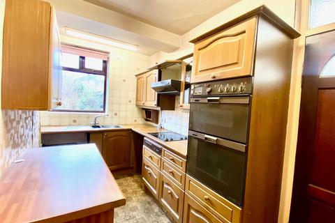 3 bedroom semi-detached house for sale - Grosvenor Road, Huddersfield