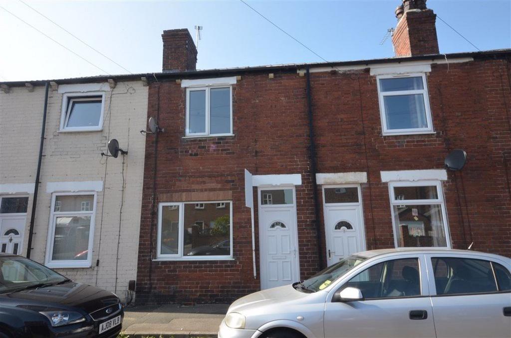 School Street, Castleford, WF10 2 bed terraced house £650 pcm (£150 pw)
