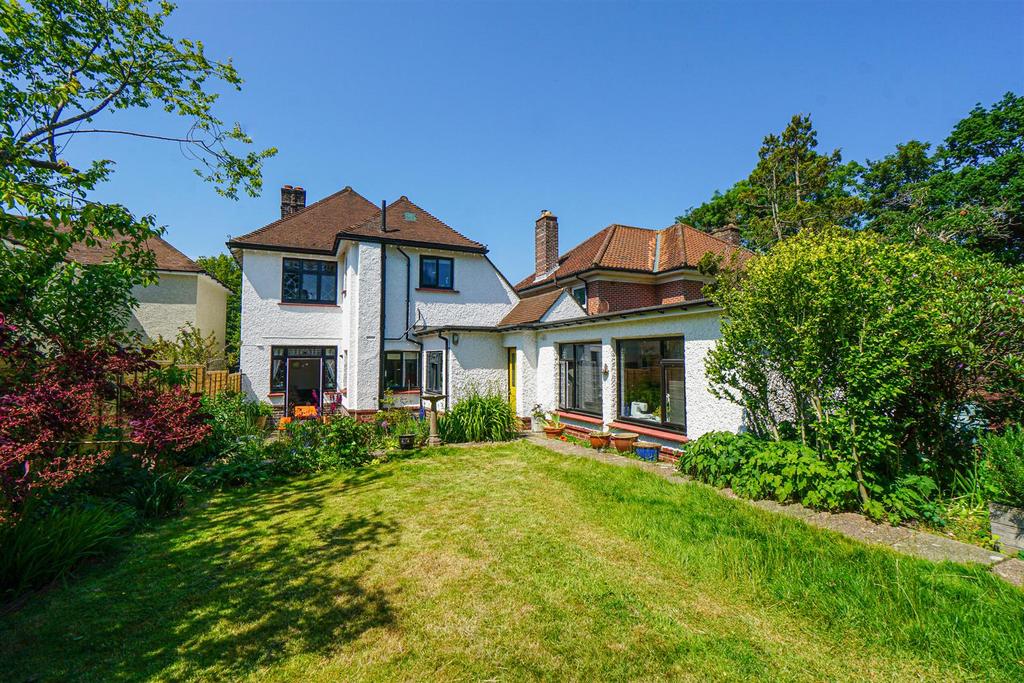 St Helens Road, Hastings 4 bed detached house for sale £600,000