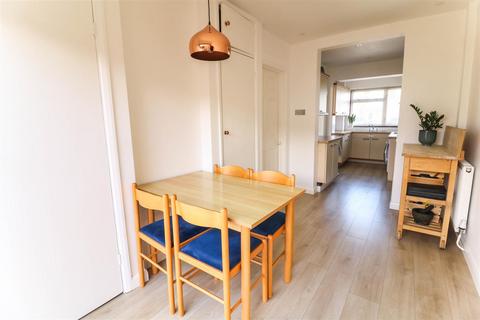 214 Halling Hill, Harlow, CM20 3JR