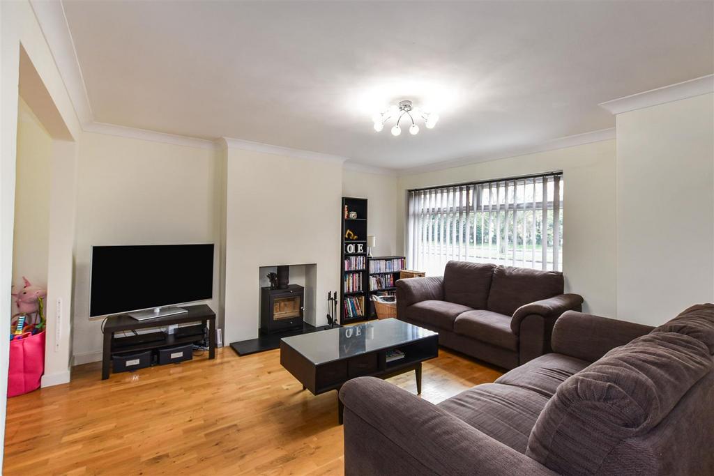 Casterton Road, Stamford 5 bed link detached house £499,995
