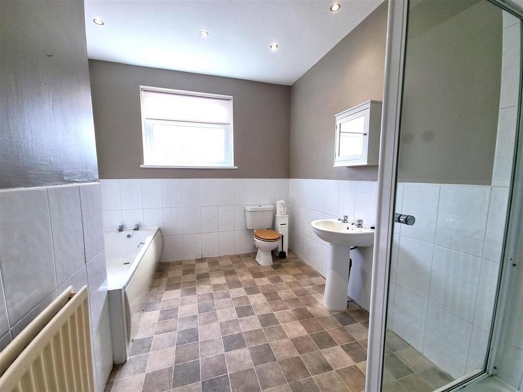 Bathroom / Wc