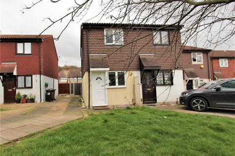 71 Mapleton Road, London, E4 6XJ