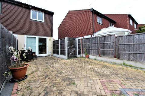 71 Mapleton Road, London, E4 6XJ