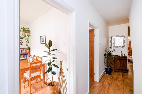 40 Harris Street, London, E17 8EQ