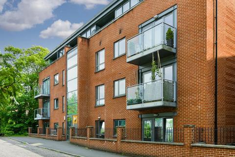 Flat 15, Marquis Court Station Approach, Epsom, KT19 8BN