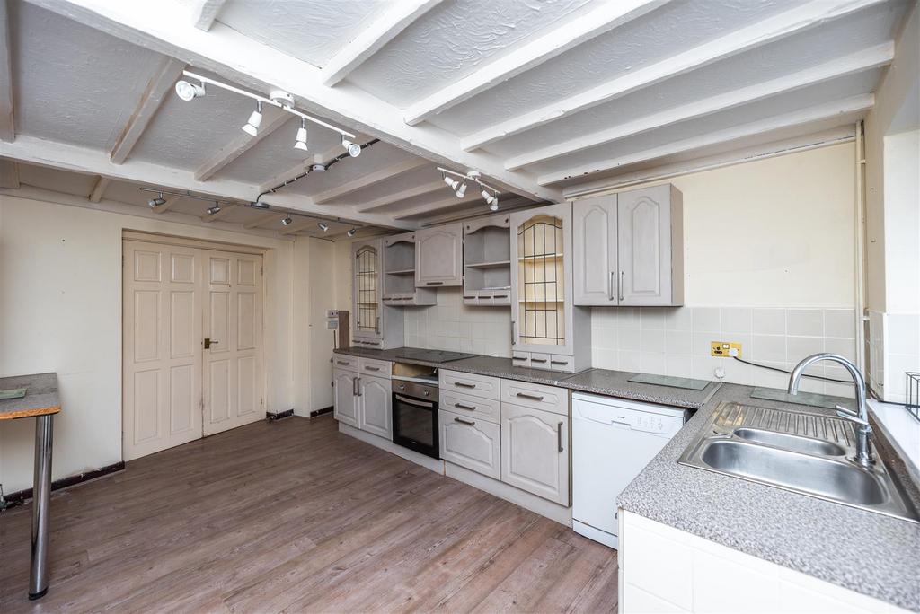 Pen y Gaer Cottages, Llanelli 3 bed semidetached house for sale £90,000