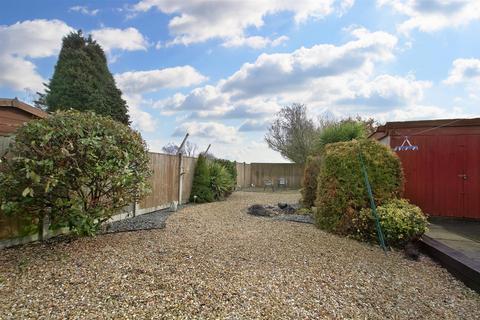 64 Flatts Lane, Calverton, Nottingham, NG14 6JZ