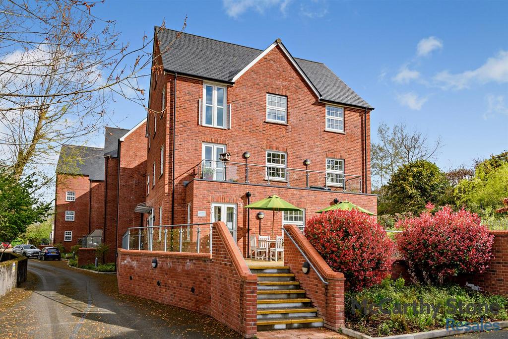 Tumbling Weir Court