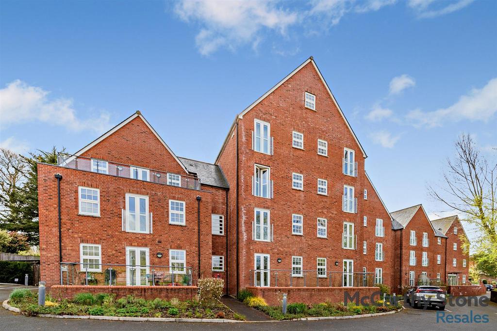 Tumbling Weir Court