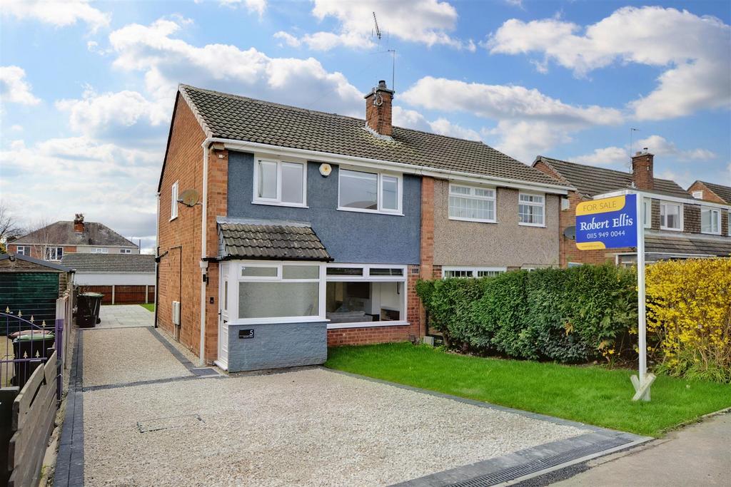 Lincoln Close, Stapleford 3 bed semidetached house for sale £280,000