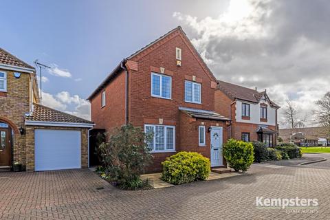 4 Birch Close, South Ockendon, RM15 6XD