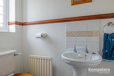 4 Birch Close, South Ockendon, RM15 6XD