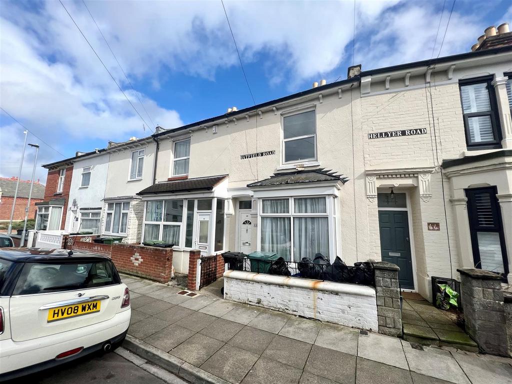 Hatfield Road, Southsea 3 bed house £1,200 pcm (£277 pw)