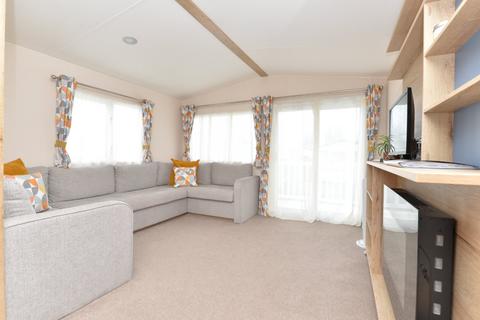 2 bedroom park home for sale, Field Place, Naish Park, New Milton, Hampshire, BH25