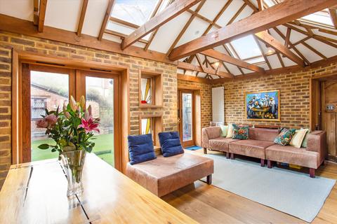 5 bedroom semi-detached house for sale - Vanbrugh Road, London, W4
