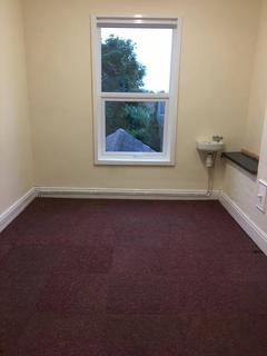 Property to rent - 116 Queen Street, Withernsea, HU19